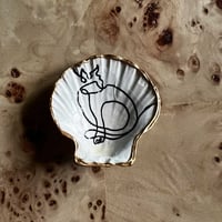 Image 1 of Cat Scallop Shell Art