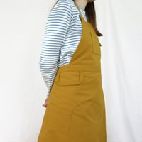 Image 6 of Split Leg Tie Apron for Potters, Artists & Makers. No14:3 Ochre Canvas