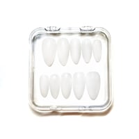 Image 1 of Priklijuojami nagai - Almond Cream (Vidutinio ilgio)