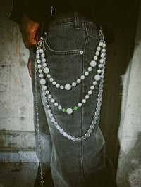 Image 2 of Glowfinity Beads