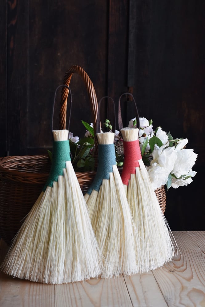 Image of Turkey Wing Tampico Fibre Hand Brush Broom