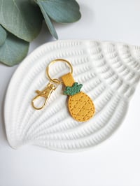 Image 1 of Pineapple Keychain 