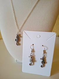 Image 2 of Marine Collection Necklace Set
