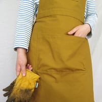 Image 7 of NEW! Gardening Apron with Harvesting Skirt Feature, Secateurs & Phone Pockets. Ochre