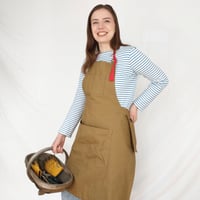Image 17 of NEW! Gardening Apron with Harvesting Skirt Feature, Secateurs & Phone Pockets. Ochre