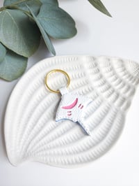 Image 3 of Stingray Keychain