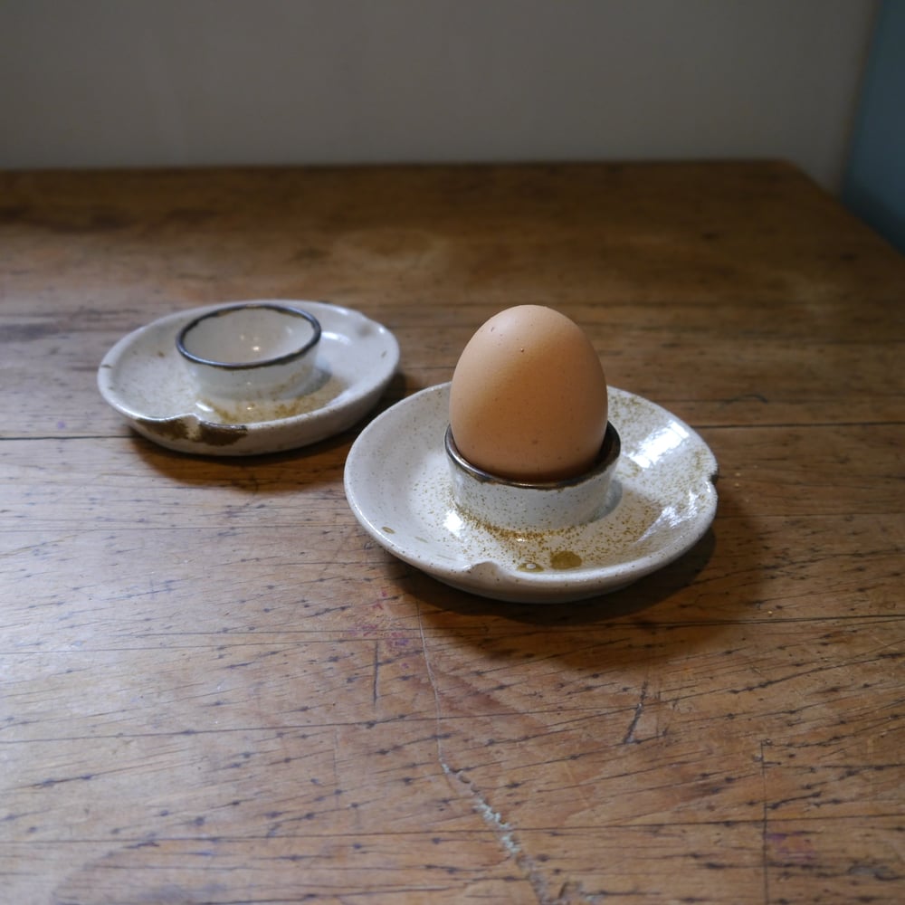 Image of Egg cups in speckled white