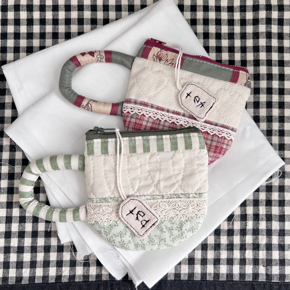 Image of teacup pouch