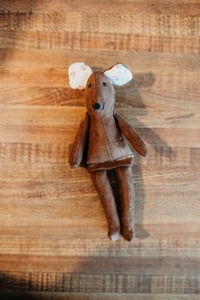 Image 5 of Betsey