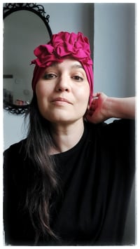 Image 14 of SbroccaBox 2025 - Fascia per capelli by "Come le Ciliegie" + Spilla floreale - Ciclamino