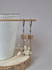 Image 2 of Boucles d'oreilles perles et papillon bronze