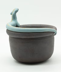 Image 4 of Guardian planter