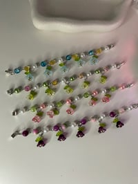 Image 3 of Flower Beaded Bracelet Collection
