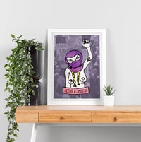 Image 2 of "Activa y combativa"