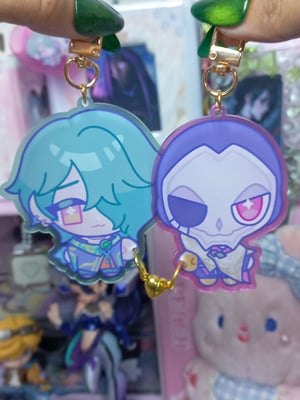 Image of jhin & hwei magnetic keychains