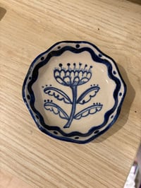 Image 4 of Small folk flower trinket dish