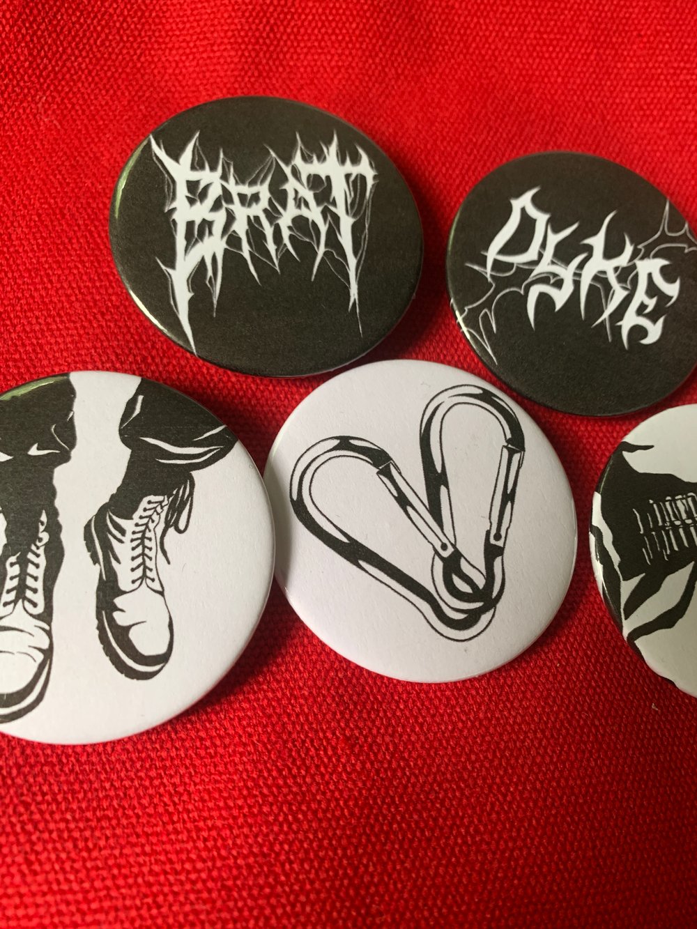 Leatherdyke Badge pack 