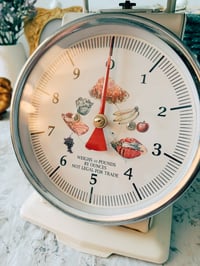 Image 2 of kitchen scale
