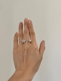 Image 5 of xs flower ring