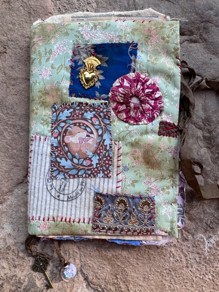 Image of Textil book Heart