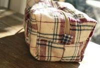Image 2 of Medium Boxy Makeup Bag – Vintage Fabric Toiletry Pouch for Travel