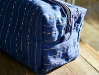 Image 2 of Men's Toiletry Bag – Navy Blue Vintage Fabric Boxy Zipper Pouch