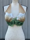 Flutted Clam Shell with OOAK leaf