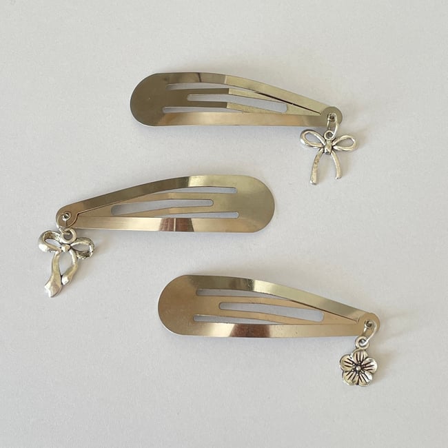 jumbo bow and flower hair clips