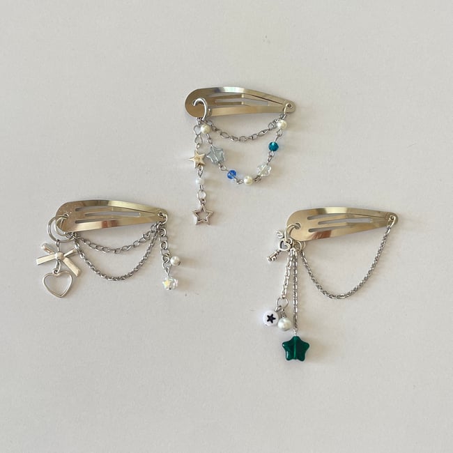 star heart cybercore chained hair clips