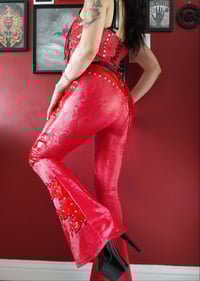 Image 6 of Slow An' Easy Flares 