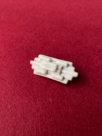 Image 1 of BROOCH 01