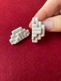 Image 4 of BROOCH 02