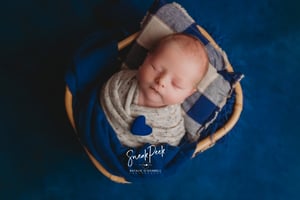 Image of THAT'S A WRAP - NEWBORN WRAPPED MINI