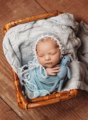 Image of THAT'S A WRAP - NEWBORN WRAPPED MINI