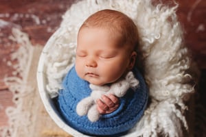 Image of THAT'S A WRAP - NEWBORN WRAPPED MINI