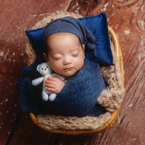 Image of THAT'S A WRAP - NEWBORN WRAPPED MINI