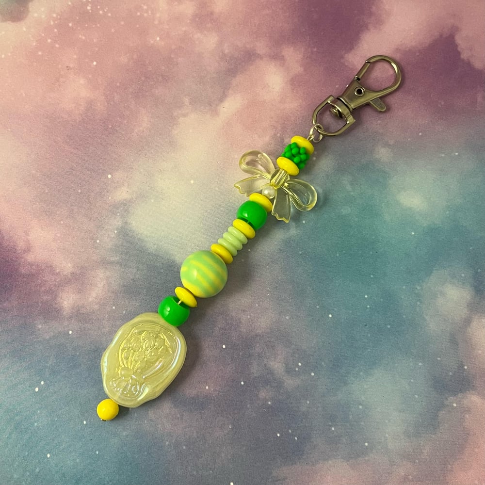 Image of Yellow Flower Bouquet Keychain