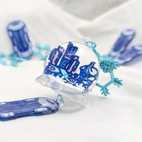 Image 3 of CHILLING GLOBE shaker charm