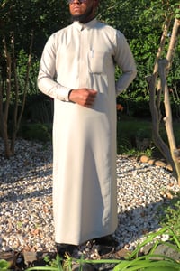 SAUDI STYLE BEIGE THOBE