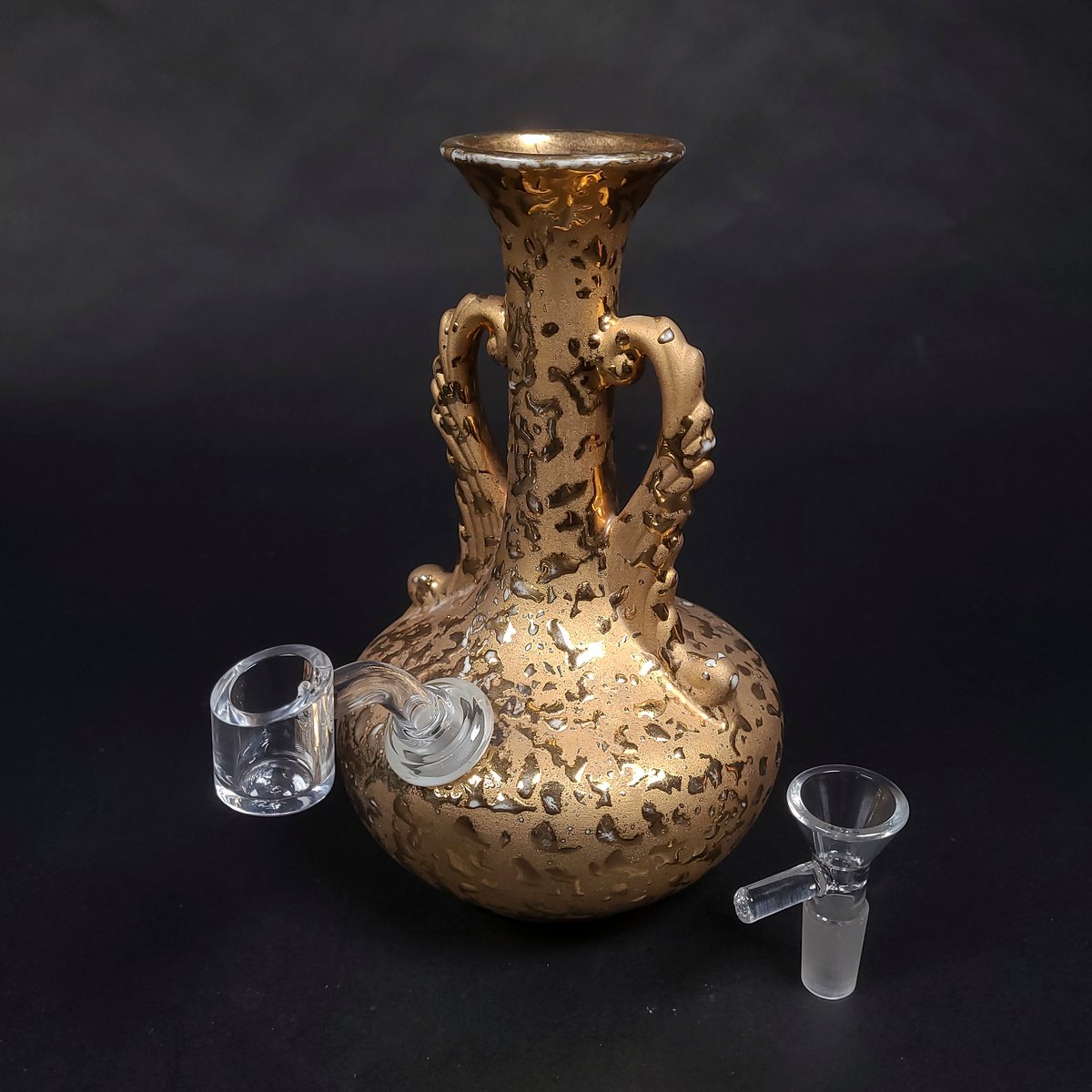 Image of 22k Weeping Gold Handle Vase