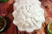 Image 9 of Solid Shampoo Bar for Oily Hair "Citron Vert", 110 g