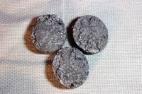 Image 2 of Detoxifying Shampoo Solid Bar "Charcoal & Laurel", 100 g