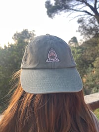 Image 2 of Gorra ERT Iety goes to the beach