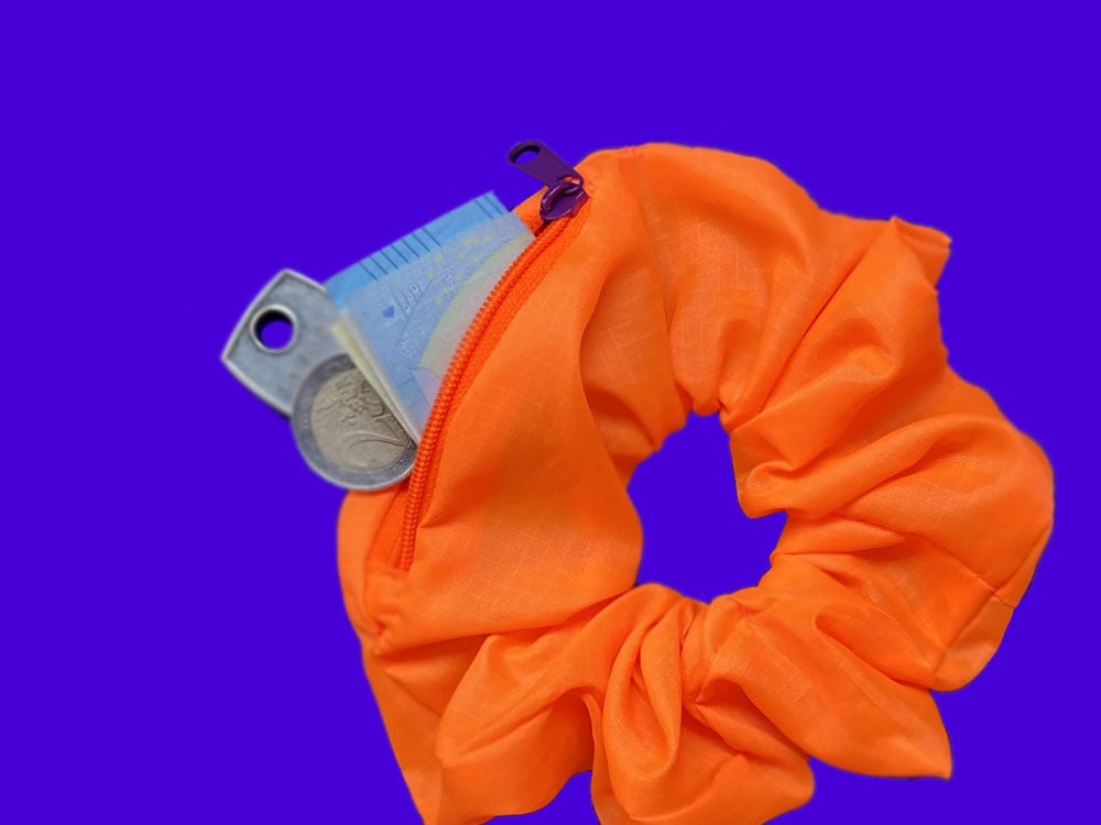 Image of SCRUNCHIE Purse Neon