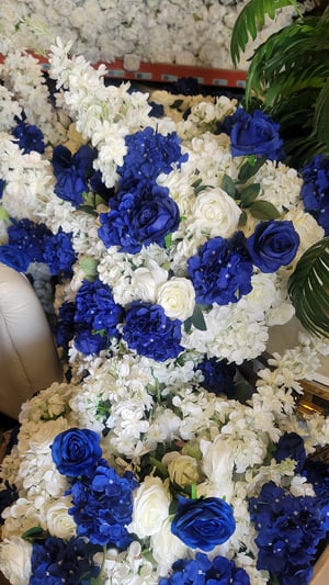 Image of 20cm Low silk flower centerpieces 