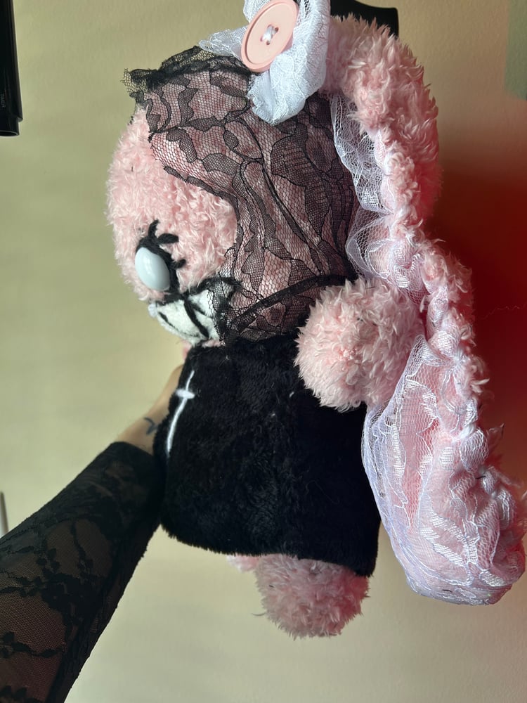 Image of Sinister Grinz Lacey 