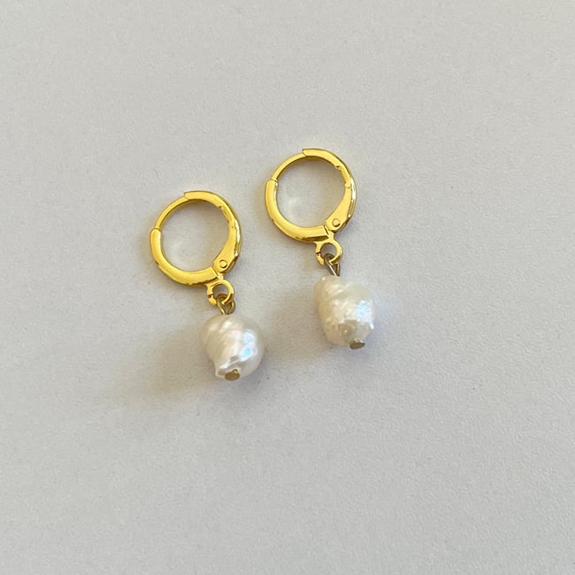 freshwater pearl gold huggie hoop earrings