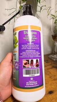 Image 2 of 1 SHAMPOO DE BERGAMOTA REFORZADO CON KERATINA ACEITE DE ROMERO Y COLAGENO