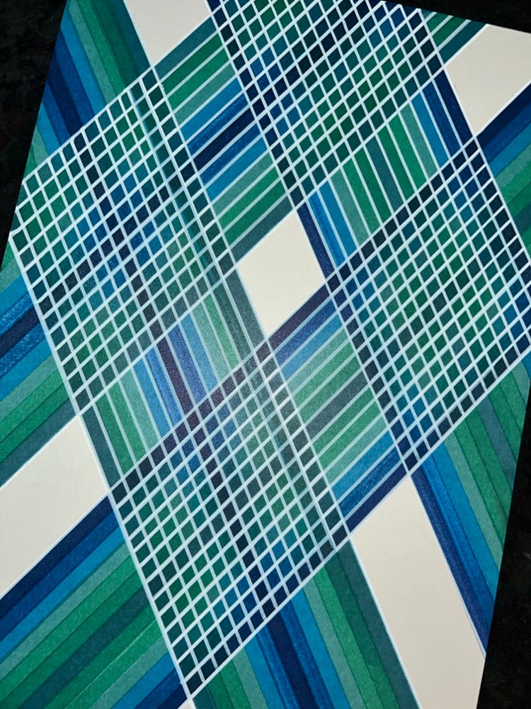 Image of Intersecting Ribbons of Light form a Diamond Grid