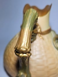 Image 6 of Royal Worcester Lizard Jug – Lizard looking down